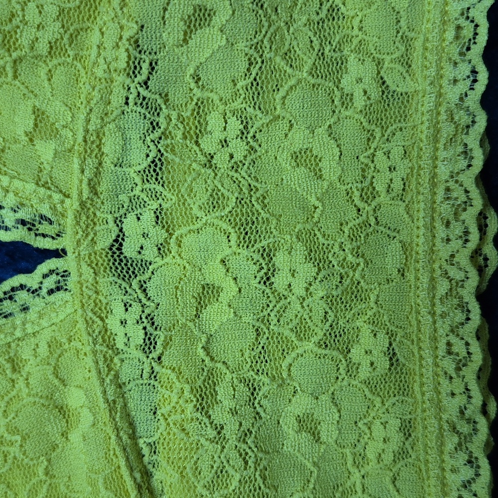 NWOT Chartreuse Lace Bralette, Size Large! - Picture 6 of 6